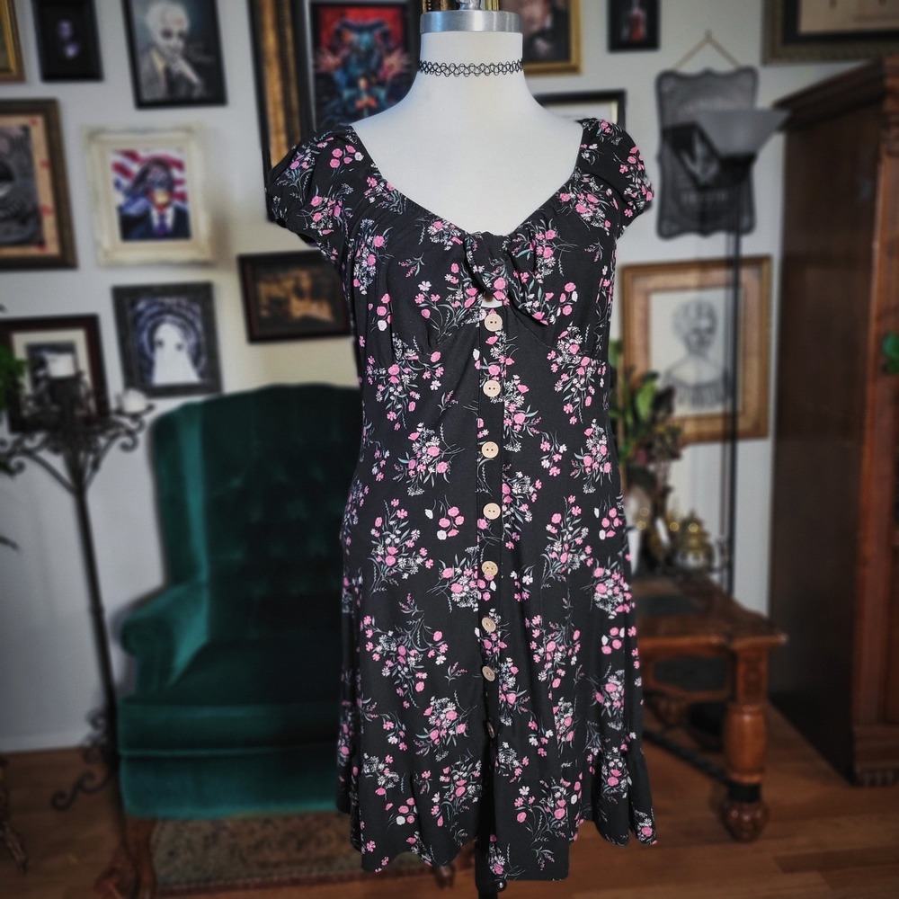 No Boundaries Floral Dress Black Pink Button Front‎ Mini Milkmaid Sun Dress L